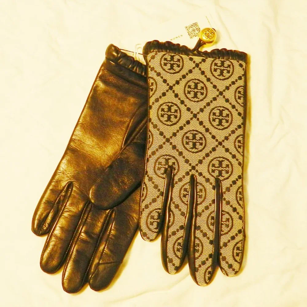 Tory Burch 84663 $298 T Monogram Toggle Gloves Tory Navy Sz 7 NWT!